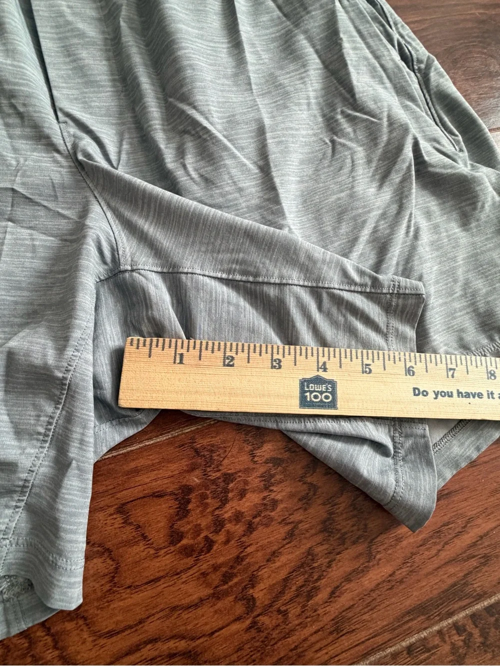 Lululemon Men’s Pace Breaker 7” Shorts size Medium